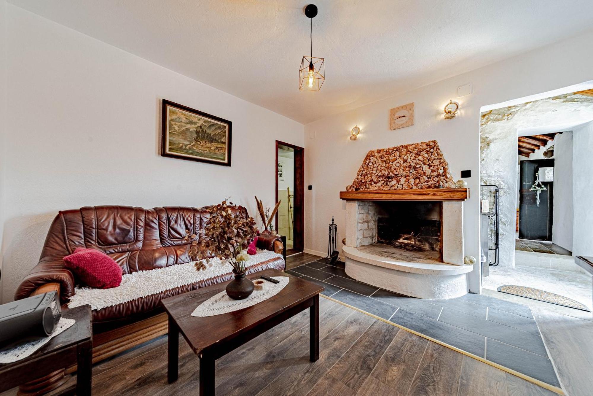 Meadow Hill Zrnovo